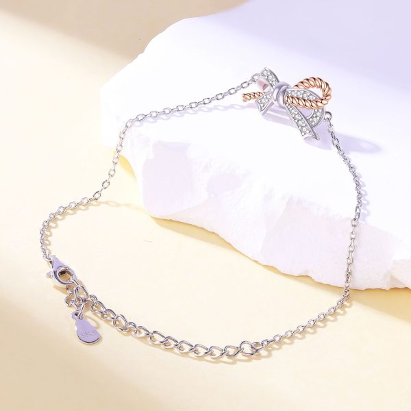 S925 Silver Twisted Bow Bracelet – Stylish and Feminine Jewelry Piece for an Elegant Wrist Look - Image 2