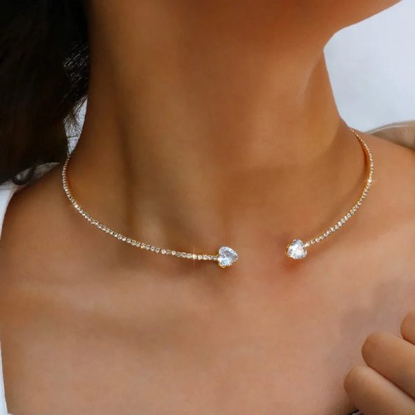 Diamond Heart Open Choker Necklace – Elegant Sparkle Design