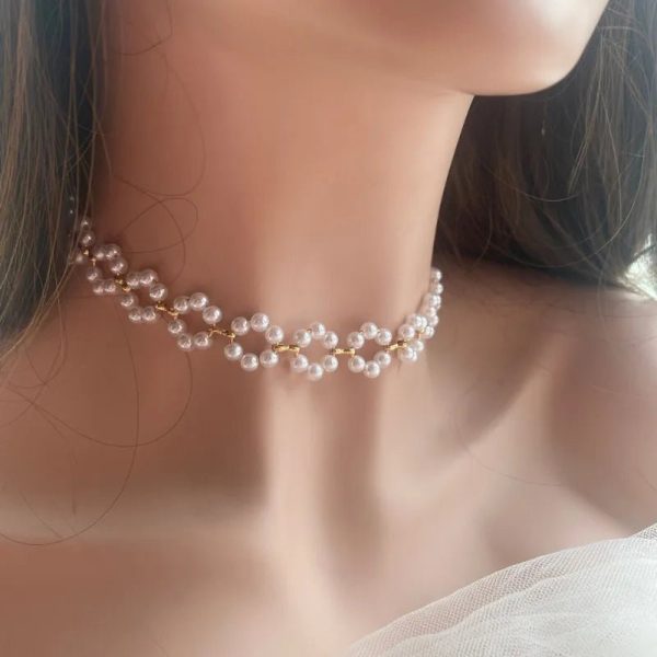 Pearl Daisy Floral Choker Necklace – Whimsical Bloom Design - Image 2
