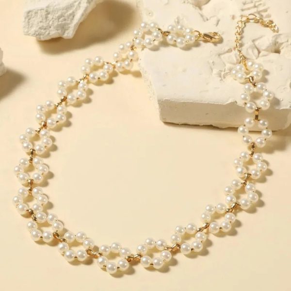Pearl Daisy Floral Choker Necklace – Whimsical Bloom Design - Image 3