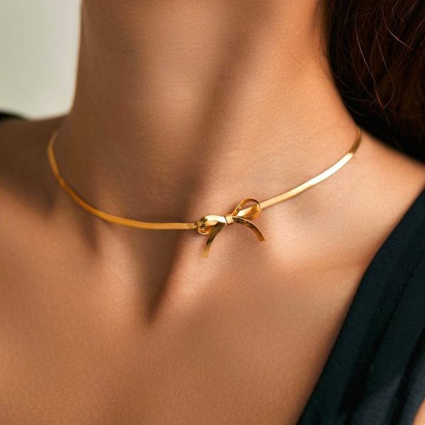Romantic Dainty Bow Necklace – Feminine Charm with Sweet Detail